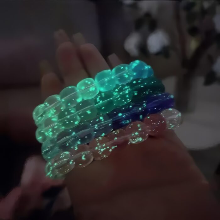 Night Luminous 14mm Green Fluorite Gemstone Round Bead Elastic Bracelet - 7.5 Inches