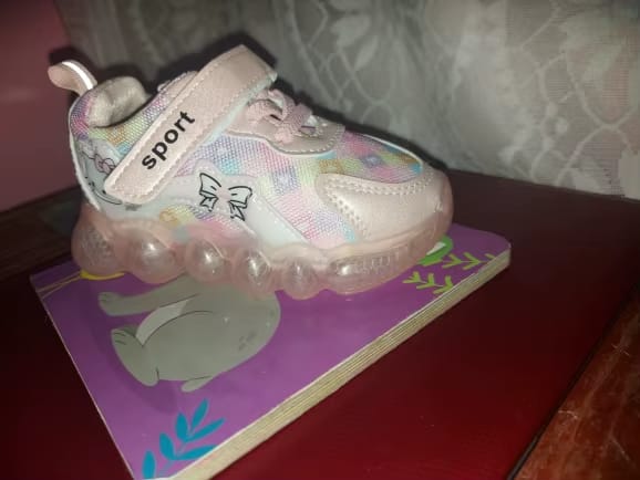 LED Light Baby Girl Sneakers photo review